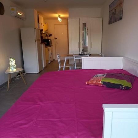 Les Appartements De Lina - Studio West City - Self Check-In Ла-Гранд-Мот Экстерьер фото